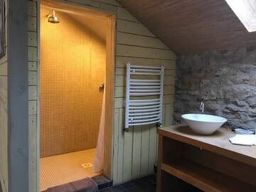 Фото номера Семейный номер с балконом Отель Divas Upes mini SPA г. Кокнесе 13